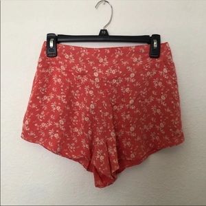 Billabong peach shorts